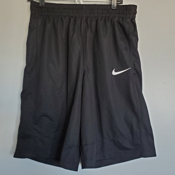 nike loose fit shorts